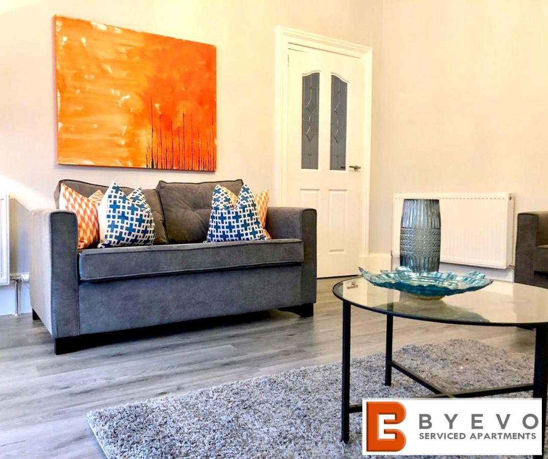 Byevo Almar Villa - Close To City And Airport - Perfect For Contractors Or Large Groups Glasgow Exteriör bild